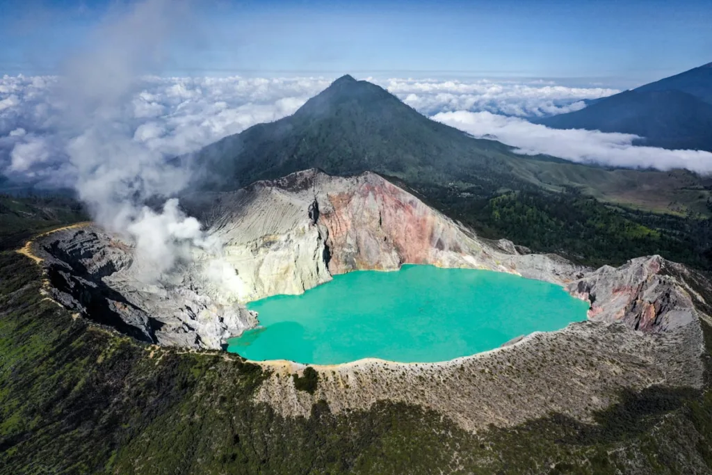 Gunung Ijen via Jalur Licin